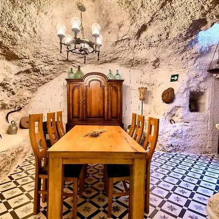Cueva Con Jacuzzi A 20 Minutos De Valencia *