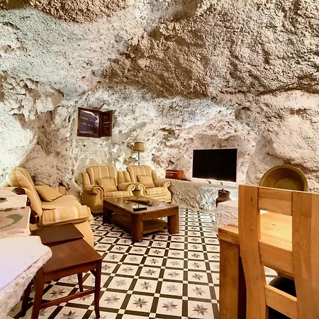 Cueva Con Jacuzzi A 20 Minutos De Valencia * Benaguacil